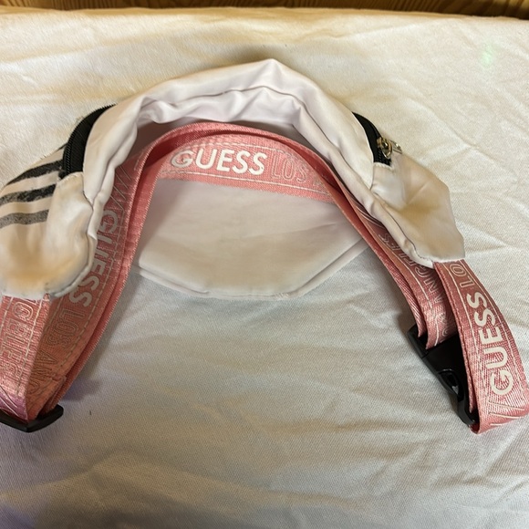 Guess Pink, White and Black waist pack. 100% Polyester. Very soft - Picture 2 of 3